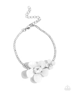 Dainty Devotee - White #B266