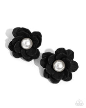 Load image into Gallery viewer, Blooming Backdrop - Black #E550