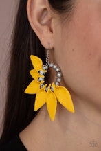 Load image into Gallery viewer, Flower Child Fever - Yellow #E545