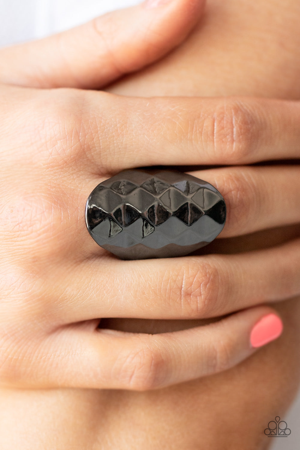 Ferociously Faceted - Black #R-1308