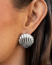 Load image into Gallery viewer, Seashell Surprise - Silver #E667